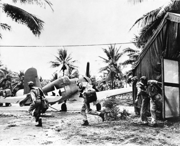US Marine Corps pilots scramble to attack Japanese forces on Guadalcanal